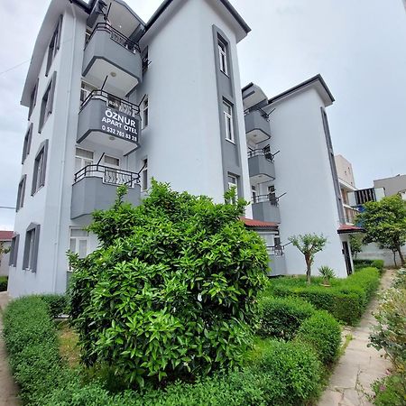 Oeznur Apart Otel Side Esterno foto