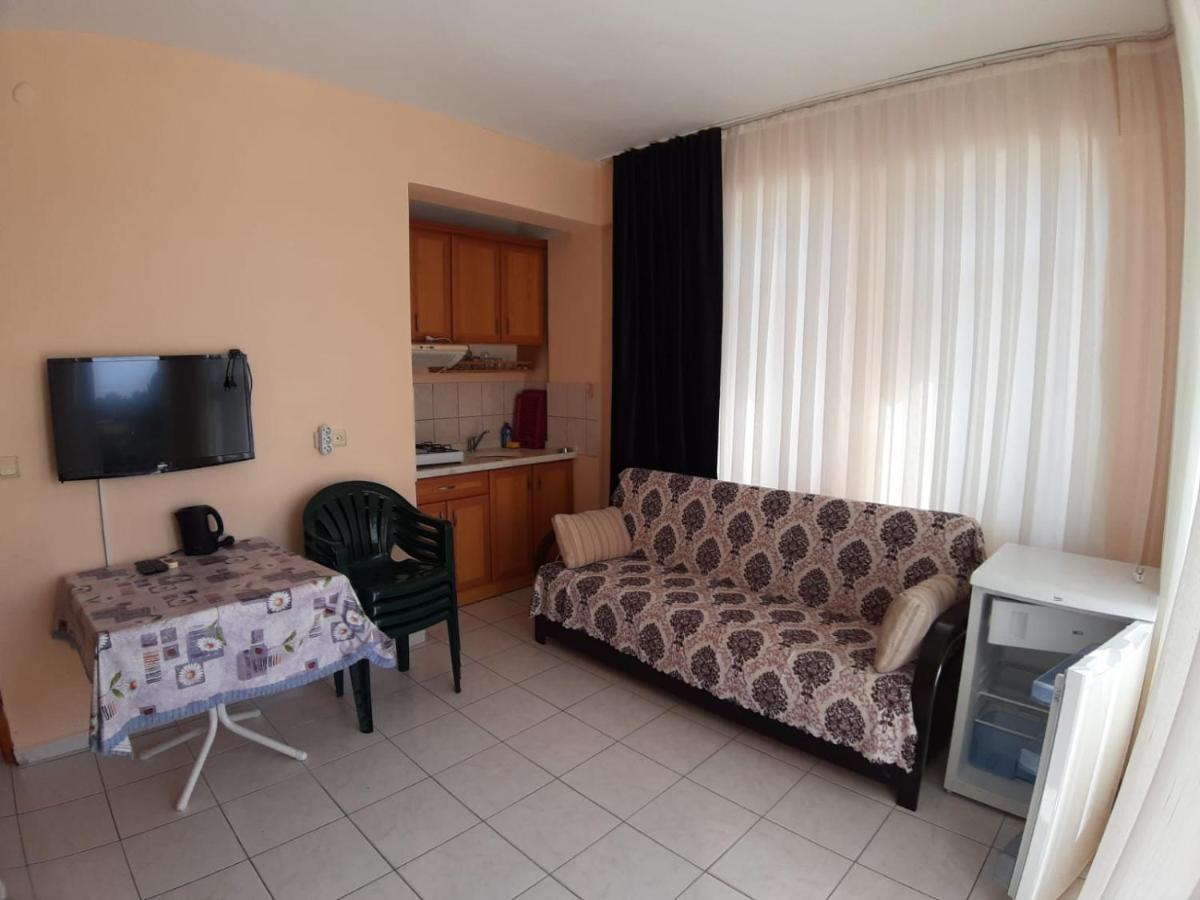 Oeznur Apart Otel Side Esterno foto